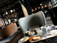 breakfast in the lounge of the hotel motel one hamburg-airport